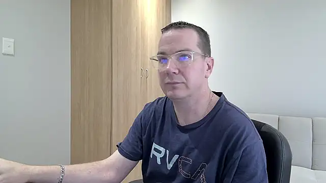 BrettJ81 online show from October 12, 2025, 1:23 pm