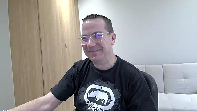 BrettJ81 online show from October 13, 2025, 3:02 pm