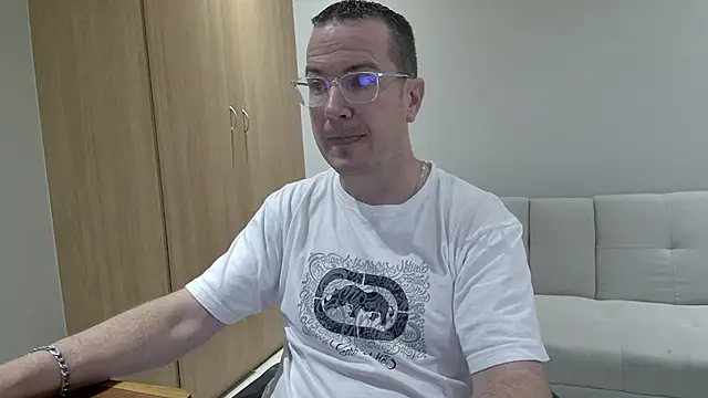 BrettJ81 online show from March 23, 2026, 2:50 pm