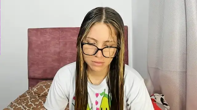 gabygoodgirl online show from December 5, 2025, 1:05 am