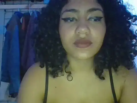 savanahottie online show from November 23, 2025, 12:48 pm