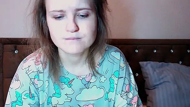 Sara4uu online show from February 16, 2026, 11:35 pm