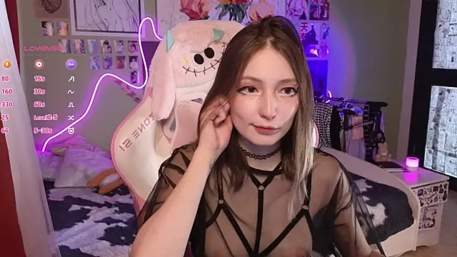 Evie Ro online show from March 26, 2026, 10:24 am