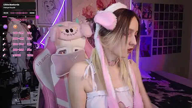 Evie Ro online show from March 19, 2025, 11:03 pm