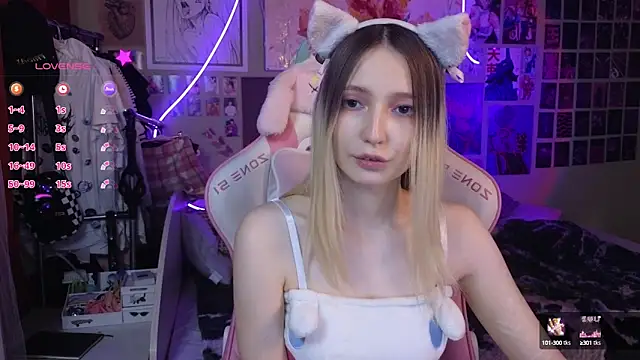 Evie Ro online show from March 1, 2025, 11:04 pm