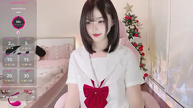 Snapshot of Dennielle- chatting on February 14, 2025, 6:56 am Dennielle- online show from February 14, 2025, 6:56 am