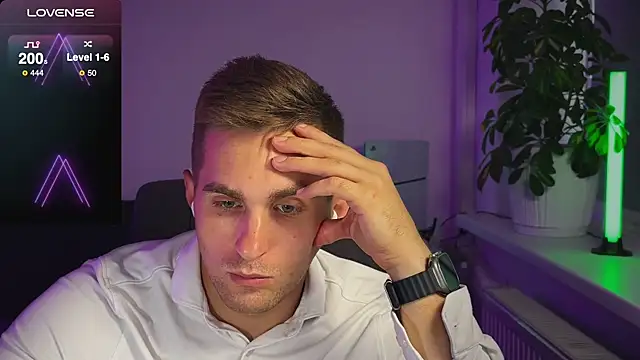 Sweeet  boy online show from September 18, 2025, 11:24 am