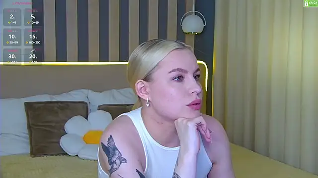 Snapshot of AmaliaBell chatting on July 12, 2026, 1:12 pm AmaliaBell online show from July 12, 2026, 1:12 pm