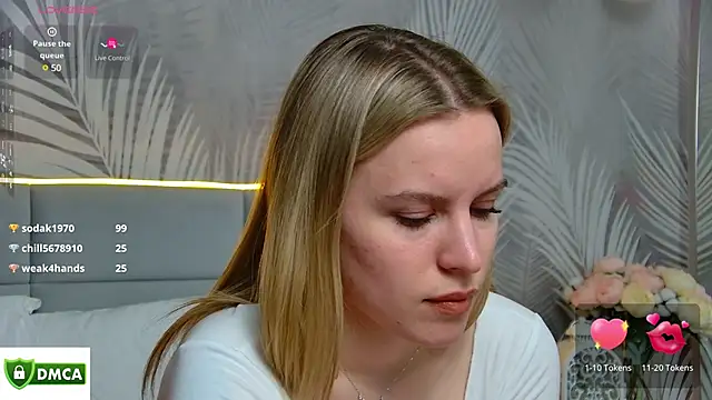 AmaliaBell online show from February 28, 2025, 7:46 pm