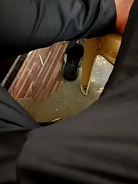 u wan me online show from April 4, 2026, 1:17 pm