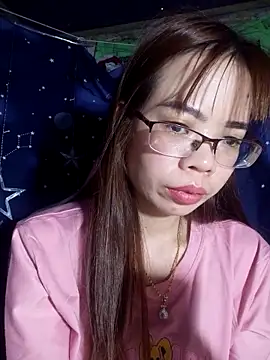 Snapshot of __Mai-love19__ chatting on March 23, 2025, 8:15 am Mai-love19 online show from March 23, 2025, 8:15 am