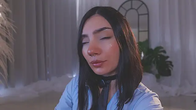 AmyArmstrong online show from November 22, 2025, 10:19 pm