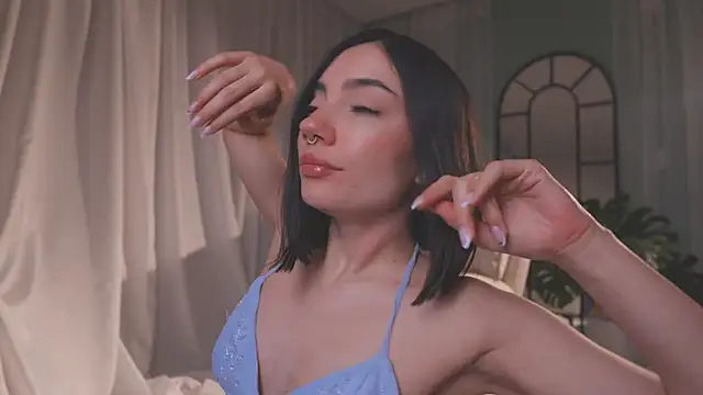 Snapshot of AmyArmstrong chatting on February 8, 2026, 11:24 pm AmyArmstrong online show from February 8, 2026, 11:24 pm