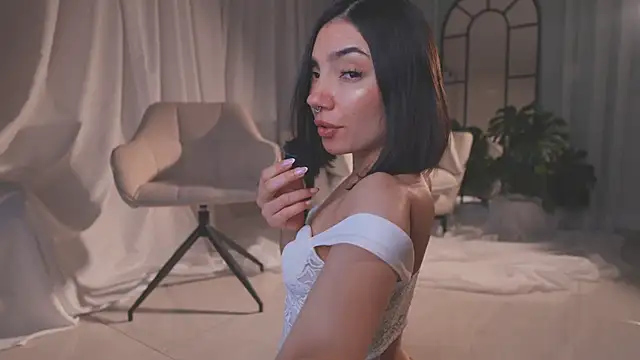 Snapshot of AmyArmstrong chatting on February 4, 2026, 12:16 am AmyArmstrong online show from February 4, 2026, 12:16 am