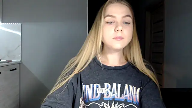 Sunbeam  online show from October 6, 2025, 8:42 pm