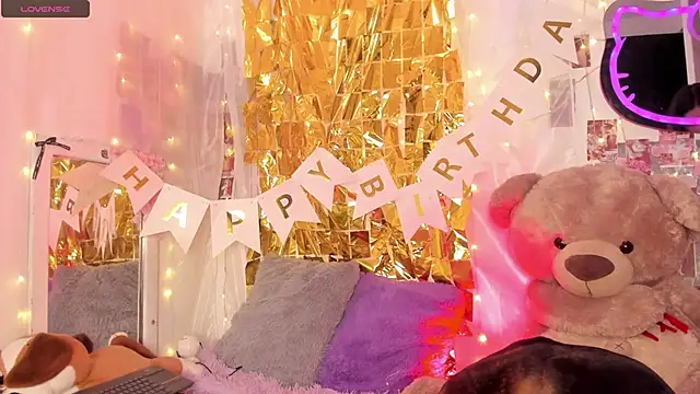 natalie jaensen online show from March 25, 2026, 9:57 pm