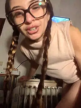 xgabyenlalunax online show from December 11, 2024, 8:18 pm