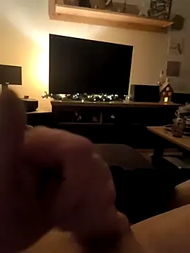 M-1985 online show from December 13, 2024, 7:21 pm