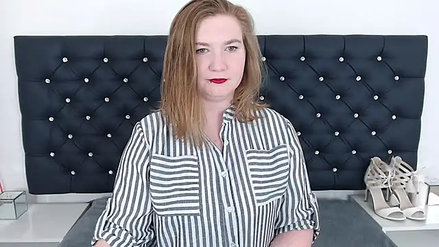 LaraDream online show from March 17, 2025, 7:58 pm