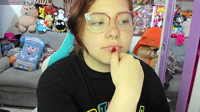 soficammy online show from September 13, 2025, 11:16 pm