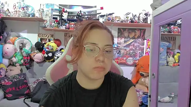 soficammy online show from April 16, 2026, 7:58 pm