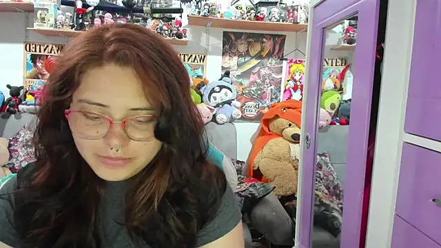 soficammy online show from September 16, 2025, 9:05 pm