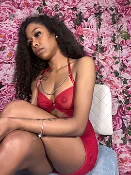 mismialove online show from October 6, 2025, 10:16 am