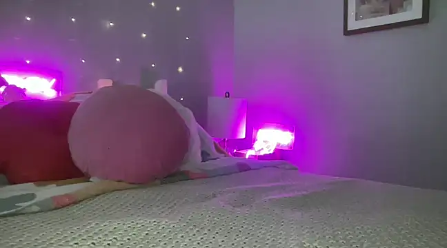 Fitnessbabe69 online show from February 23, 2025, 11:55 am