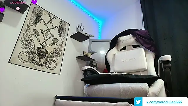 luci fer devil online show from March 25, 2026, 12:55 am