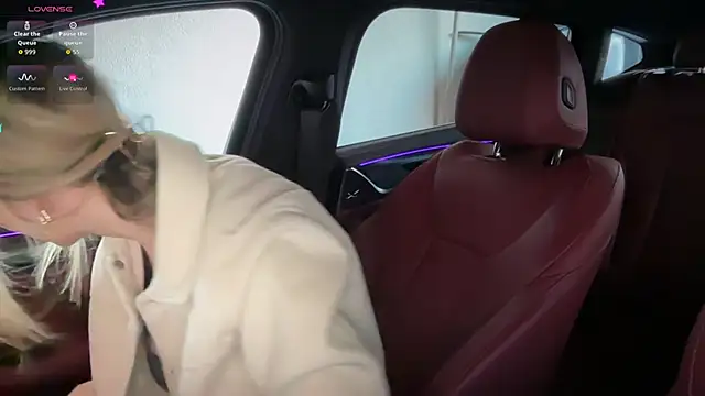 Livia777 online show from April 15, 2026, 8:31 am