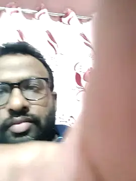 Sammy6432 online show from October 29, 2025, 1:43 pm